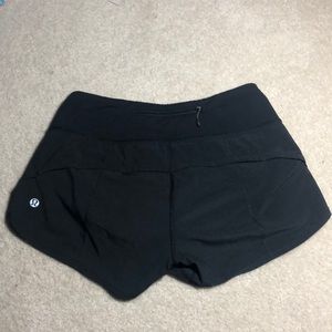 Lululemon Black Speed Up Short 2.5 inseam
